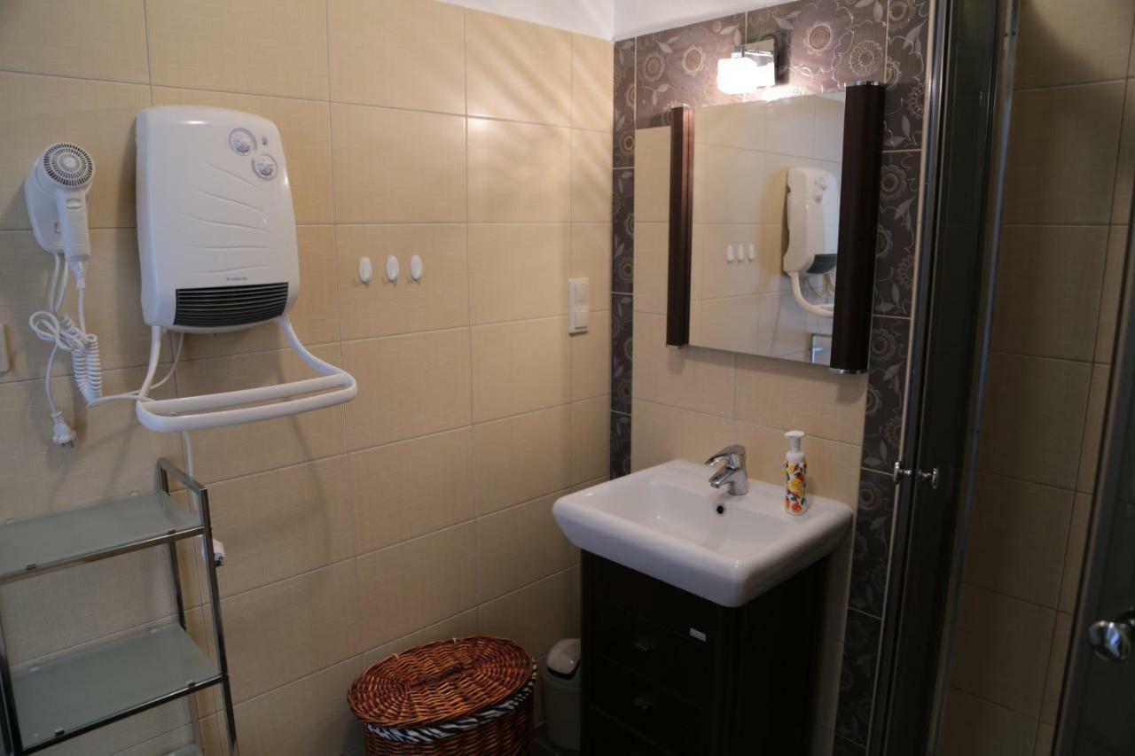 Апартаменты Apartament Ams A12 Реваль Экстерьер фото